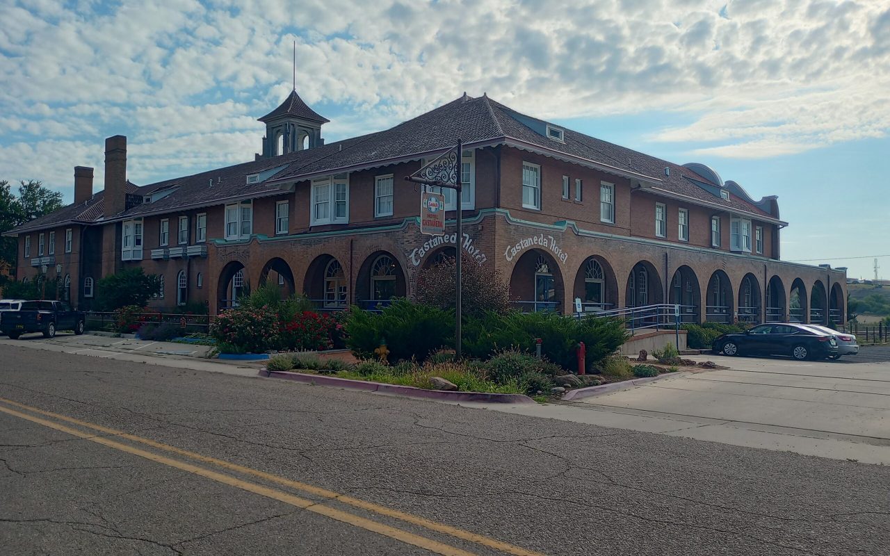 Casta&ntilde;eda Hotel Railroad District